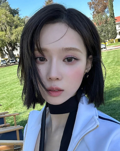 중간 이미지 - 정국 윈터