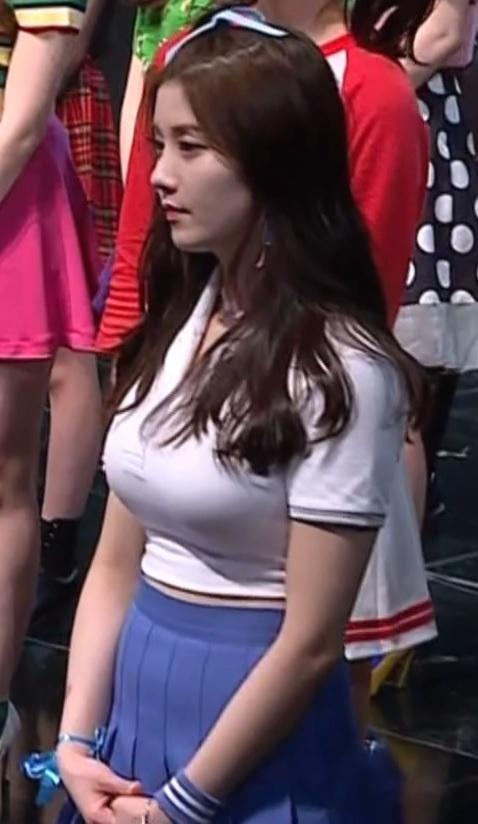 권은비 패션/스타일 컷 2