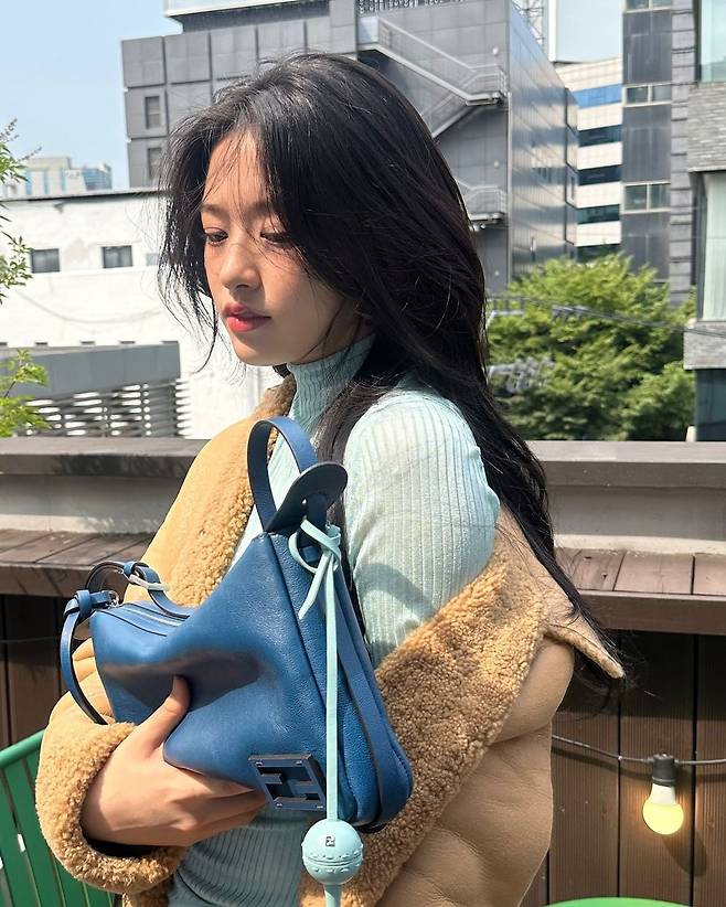 안유진 이미지 2