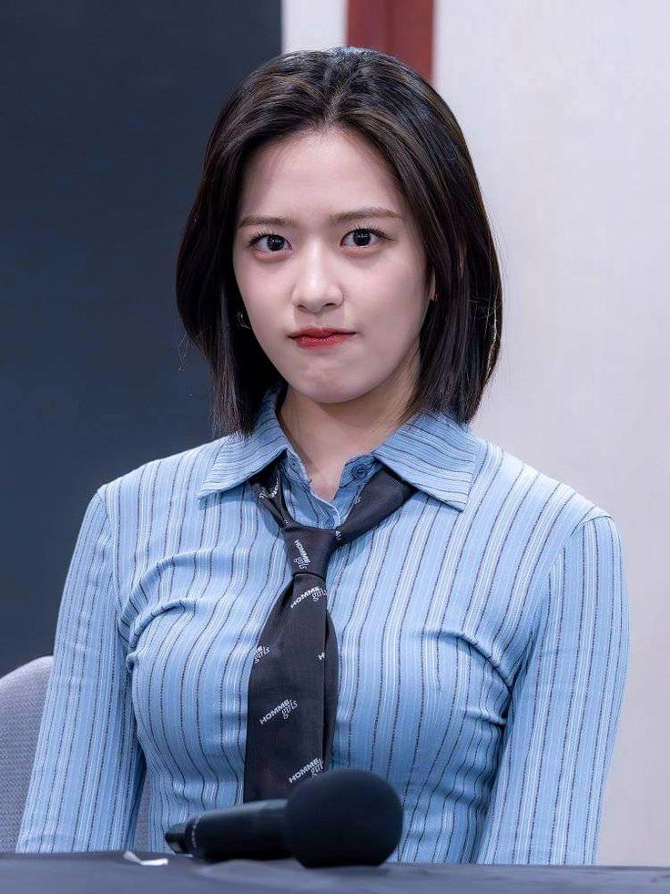 안유진 대표 썸네일