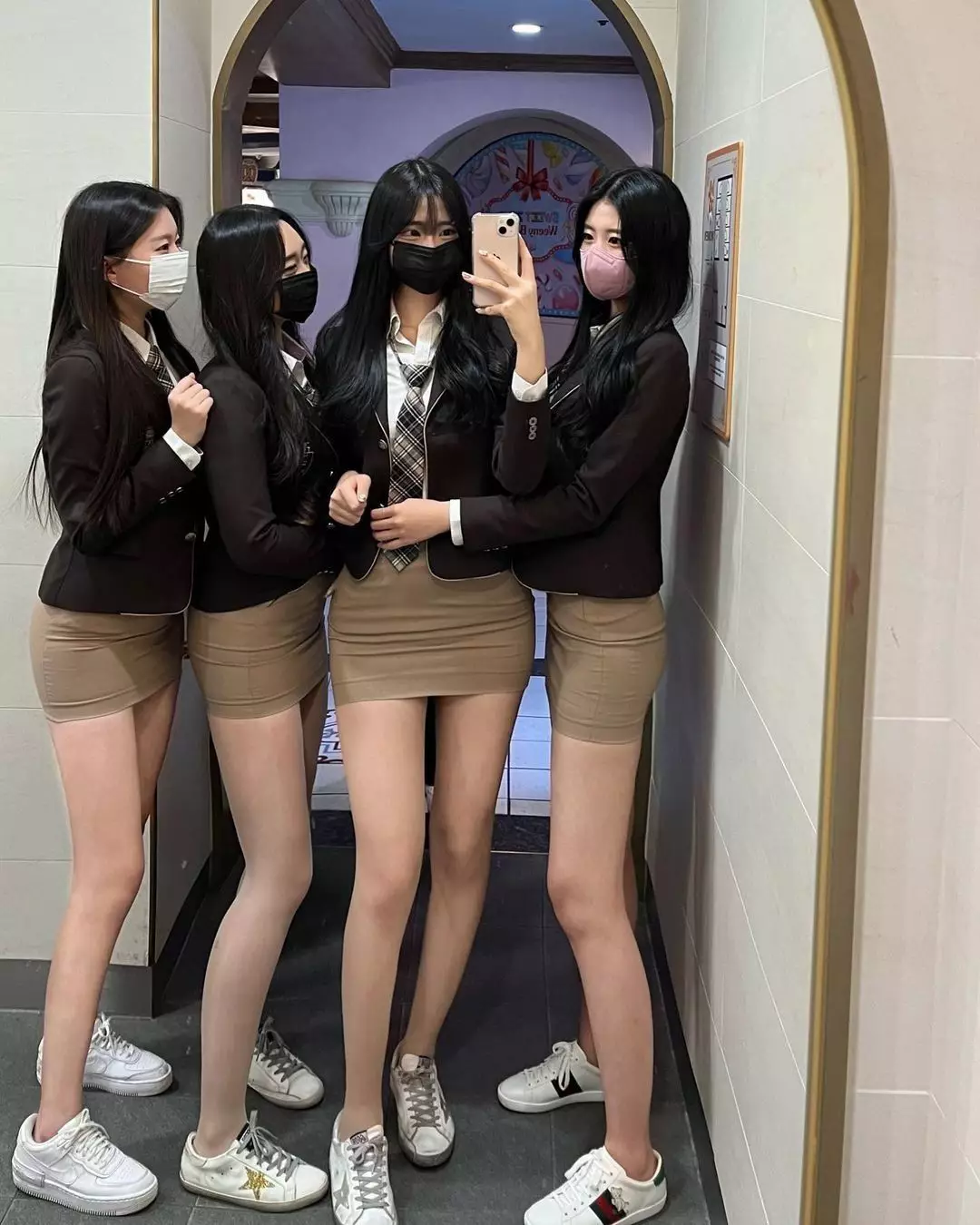 Youthful emotional image