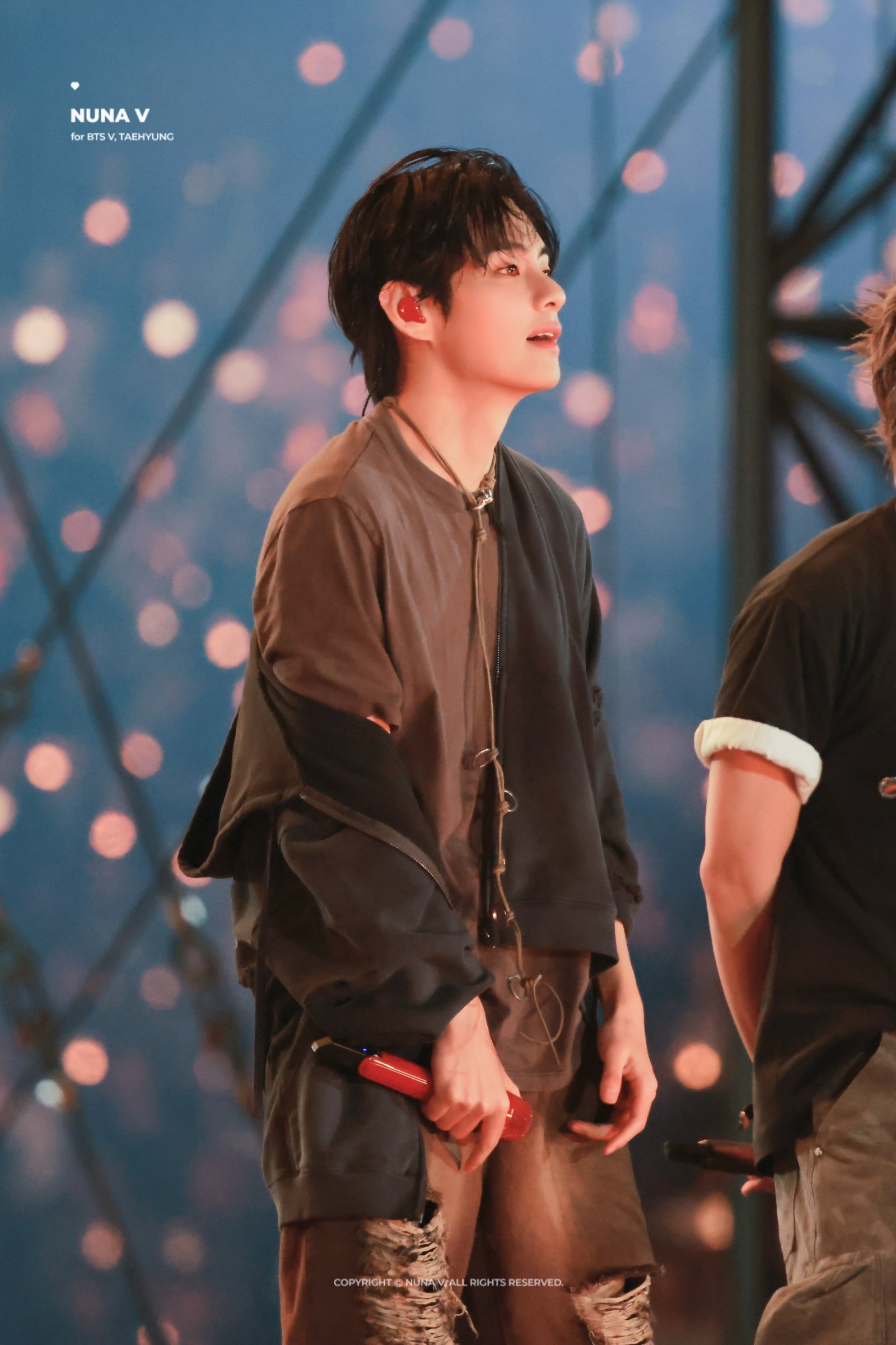 BTS V Fashion Ending Image